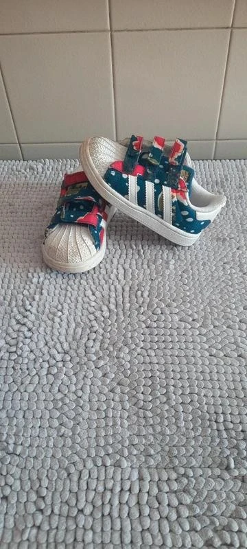 Sapatilhas Adidas menina SuperStar